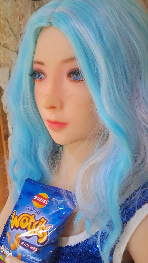33960_Wotsits Hanna 02.jpg